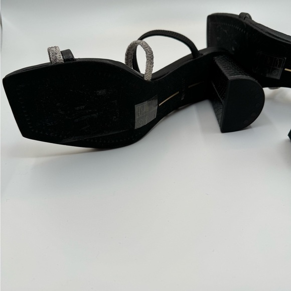 Dolce Vita Women's Prisma Heeled Sandal in Onyx Stella - Picture 6 of 11